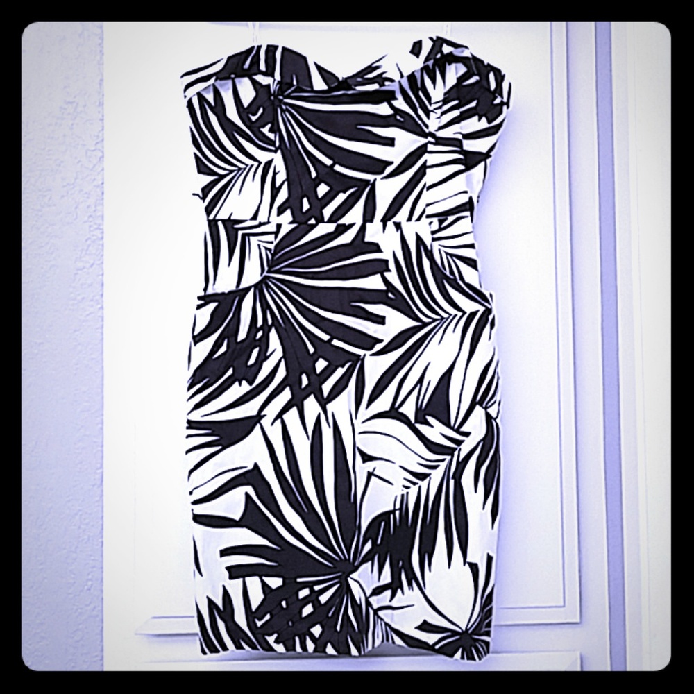 City Triangless strapless dress